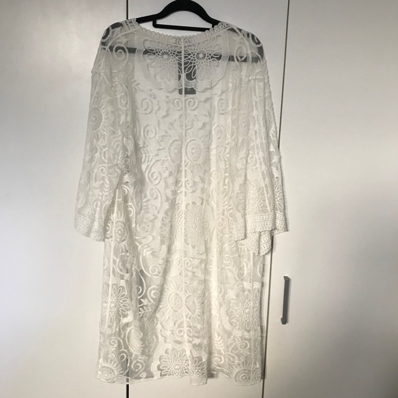 White Lace Lightweight Kimono Style Long Cardigan - Picture 4 of 4